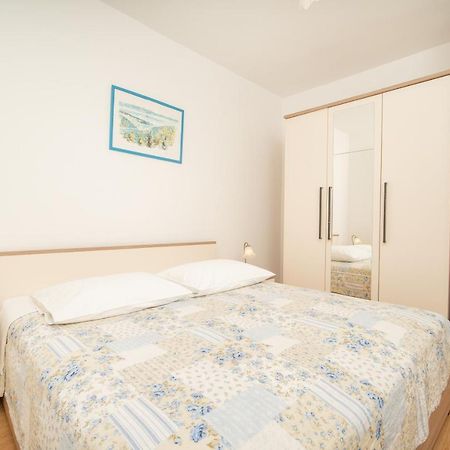Apartmani Zlata 拉巴克 外观 照片